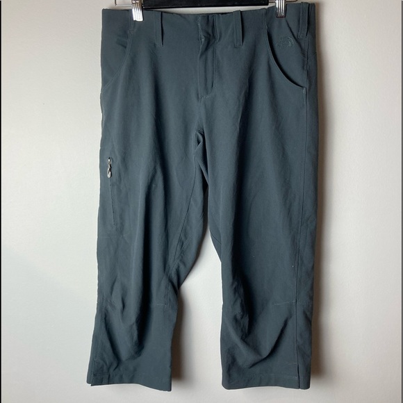 North Face. Capris - Picture 1 of 10